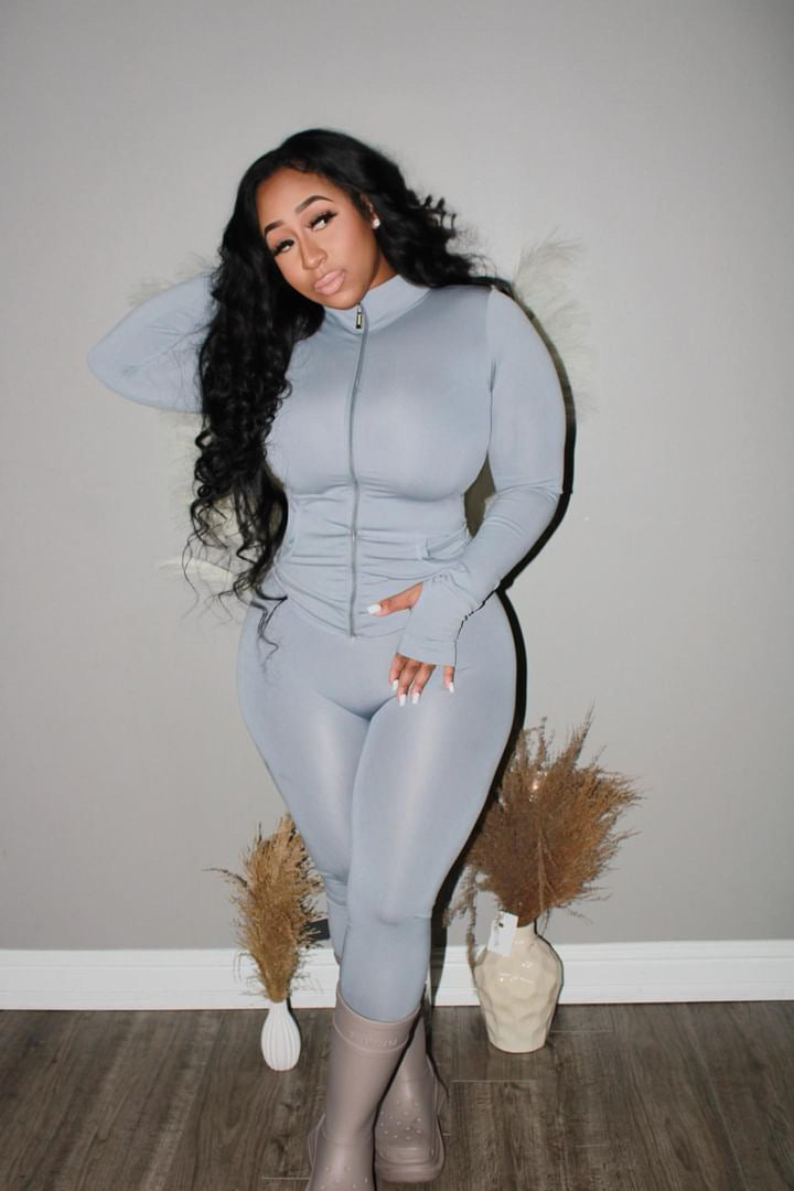 Cool grey chill set